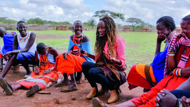 psychologin leyla hussein besucht einen afrikanischen stamm.